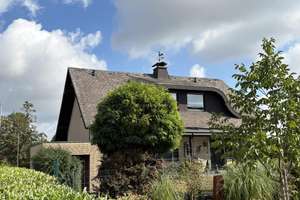 Lippetal- Herzfeld - freistehendes Einfamilienhaus in nachgefragter Wohnlage  – Die vollständige Adresse der Immobilie erhältst du vom Anbieter., 59510 Lippetal – Vorschaubild 2