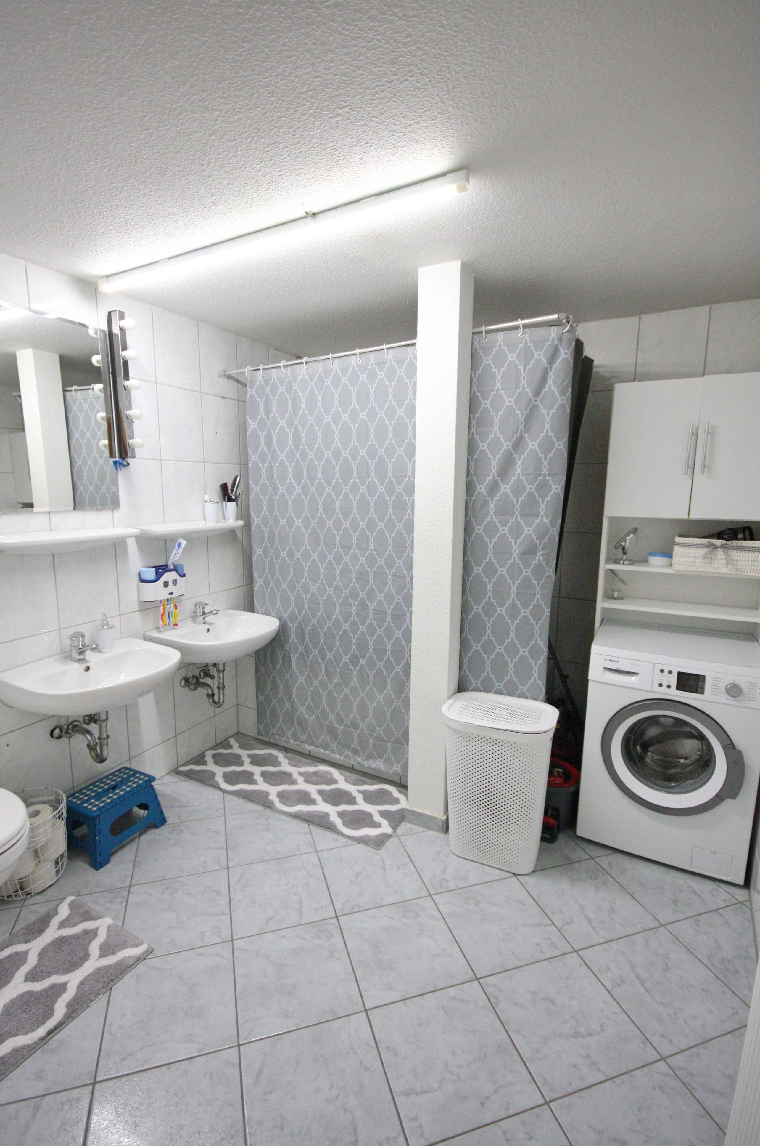 Immobilie in Calw - *** Zentrale 3-Zimmer-Balkonterassenwohnung mit separatem Eingang *** - Bild 2