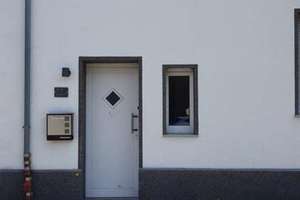 Modernisiertes Zechenhaus mit Einbauküche, Terrasse und einem zusätzlichen Hobbyraum – Niefeldstraße 22a, 45894 Buer, Gelsenkirchen – Vorschaubild 2