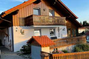 Großzügiges Einfamilienhaus mit Einliegerwohnung und Wintergarten – Dingolfing-Landau (Kreis) – Vorschaubild 1