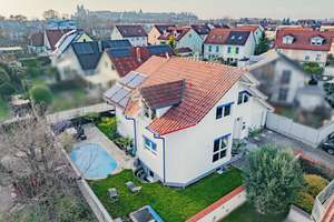Exklusives Wohnerlebnis in Breisach mit Pool, Kamin, Solar & viel Komfort – Die vollständige Adresse der Immobilie erhältst du vom Anbieter., 79206 Breisach am Rhein – Vorschaubild 26