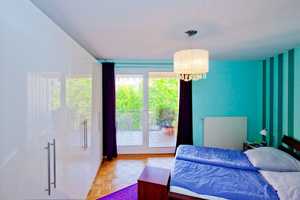2 Zi-Whg mit sehr großem Balkon Aufzug EBK und TG – Neue Schönhauser Strasse 6, 10178 Berlin – Vorschaubild 3