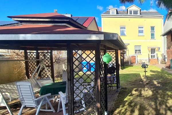 Stilvolle Stadtvilla 170m² mit großem 1383m² Sonnengrundstück in Südlage, viel Potential,