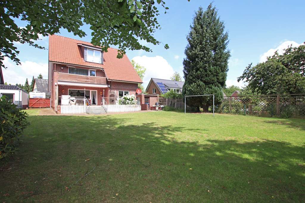 Immobilie in Bad Schwartau - „Hochwertig modernisiertes Wohnhaus in Bad Schwartau: Viel Platz und Komfort für die ganze Familie.“ - Bild 4