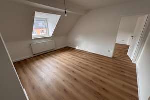 Sanierte Dachgeschoss-Wohnung +  Nutzfläche im Spitzboden in Rüttenscheid – Wusthoffstraße 11, 45131 Rüttenscheid, Essen – Vorschaubild 7