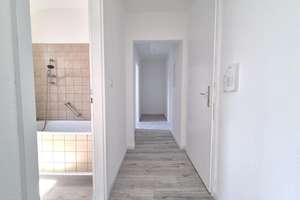 Neues Zuhause. Neue Geschichten. / New home. New stories. – Steigerstraße 18, 47166 Alt-Hamborn, Duisburg – Vorschaubild 10