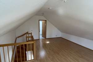 Stilvolle, gepflegte 2-Zimmer-Maisonette-Wohnung mit Balkon und EBK in Böblingen (Kreis) – Herdweg 70, 71032 Böblingen – Vorschaubild 13