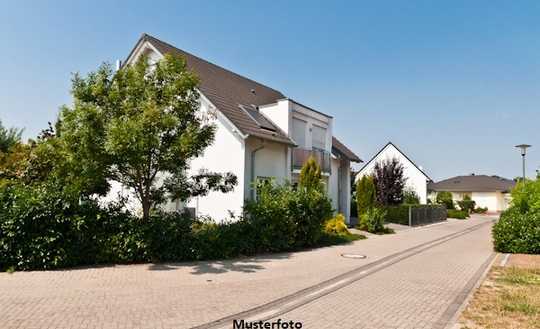 + 2-Familienhaus, Terrasse, Garten, Doppelgarage +