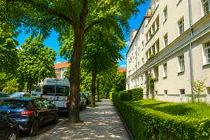 EXKLUSIVE 4-ZIMMERWOHNUNG MIT KAMIN, LOGGIA  &  HOCHWERTIGER SANIERUNG  IN BESTLAGE BERLIN-STEGLITZ – Die vollständige Adresse der Immobilie erhältst du vom Anbieter., 12163 Steglitz, Berlin – Vorschaubild 14