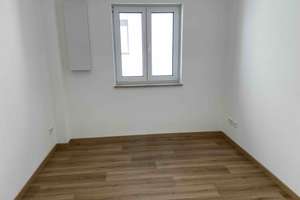 Moderne 4-Zimmer-Obergeschoss-Wohnung in bester Lage, als Wohn- oder Büro-/Gewerberäume nutzbar. – 93339 Riedenburg – Vorschaubild 4