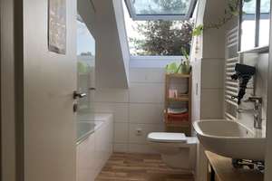 Wohnen mit Charakter: 2-Zimmer-Wohnung im Lindenhof