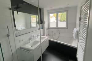 Exklusive Penthouse Wohnung mit traumhaften Ausblick und gehobener Innenausstattung – Die vollständige Adresse der Immobilie erhältst du vom Anbieter., 75179 Arlinger, Pforzheim – Vorschaubild 13