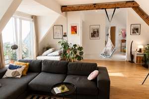 Großzügige 4,5 Zimmer Dachgeschosswohnung mit viel Licht, Kamin und großem Gemeinschaftsgarten – 50739 Bilderstöckchen, Köln – Vorschaubild 2