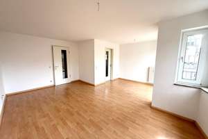Helle 2-Zimmer-Wohnung mit Balkon&EBK  – Hansapark  6, 39116 Sudenburg, Magdeburg – Vorschaubild 2