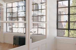 Penthouse mit Dachterrasse, Sichtbeton, Travertinbädern und Fischgrätparkett – Friedrichstraße 112, 40217 Friedrichstadt, Düsseldorf – Vorschaubild 11