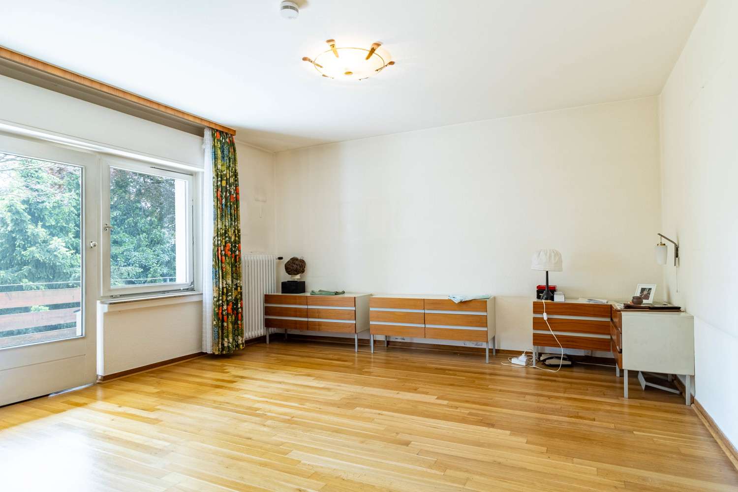 Immobilie in Olsberg - Grenzenlose Möglichkeiten: Ihr Raum und ein parkähnlicher Garten - Bild 2