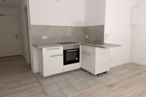 Moderne 2-Zimmer-Wohnung mit großem Balkon, Einbauküche & Fußbodenheizung – sofort bezugsfrei – Luruper Hauptstraße 210, 22547 Lurup, Hamburg – Vorschaubild 2