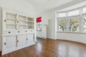 Wunderschöne Altbauwohnung in zentraler Lage – Die vollständige Adresse der Immobilie erhältst du vom Anbieter., 40477 Pempelfort, Düsseldorf – Vorschaubild 7