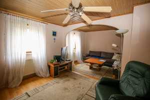 Wohnhaus mit Nebengebäuden auf großem Grundstück  *** PROVISIONSFREI für den Käufer *** – Bergstraße (Kreis) – Vorschaubild 3