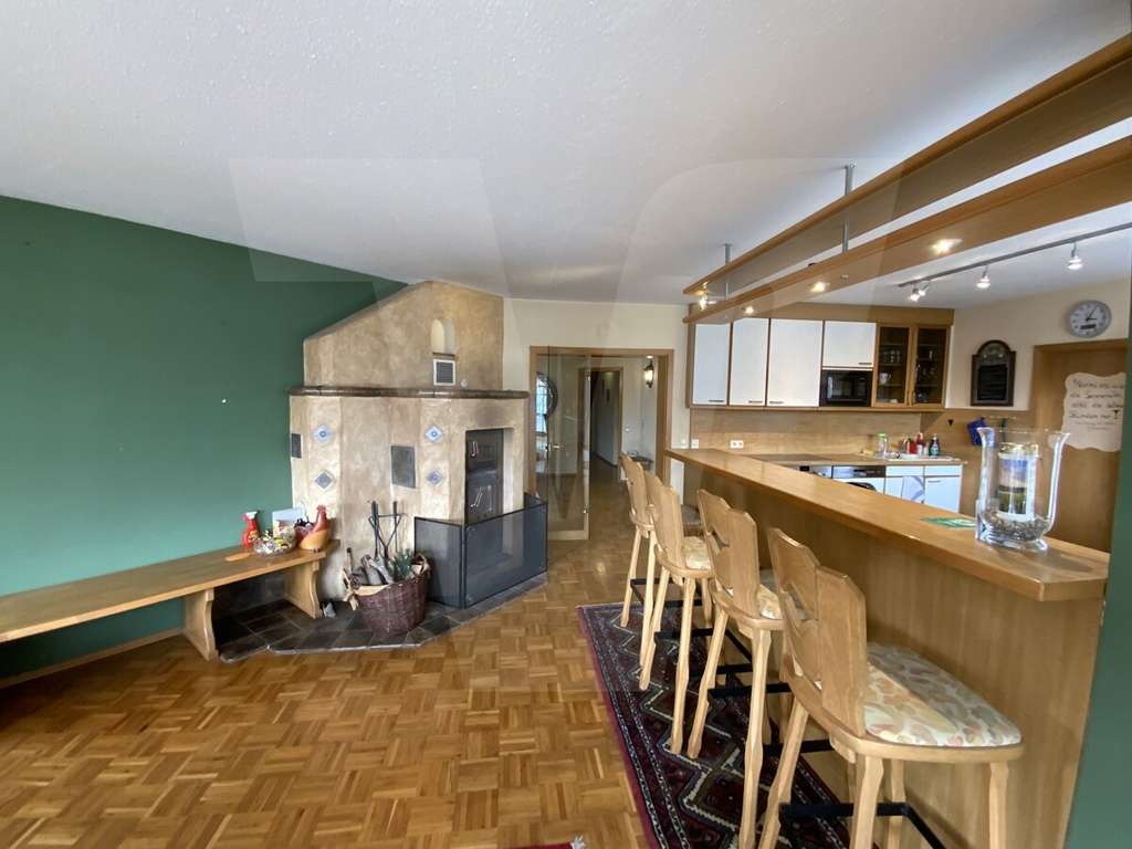 Immobilie in Kirchheim am Ries - Großzügiges Wohnhaus in Dirgenheim - idyllisch leben im ehemaligen Jagdhaus - Bild 2