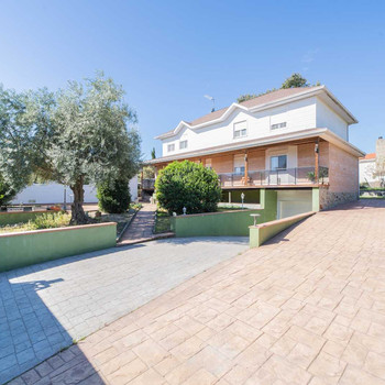 Haus / Freistehendes Chalet zum Verkauf in Calle Nardos 1, Brunete
