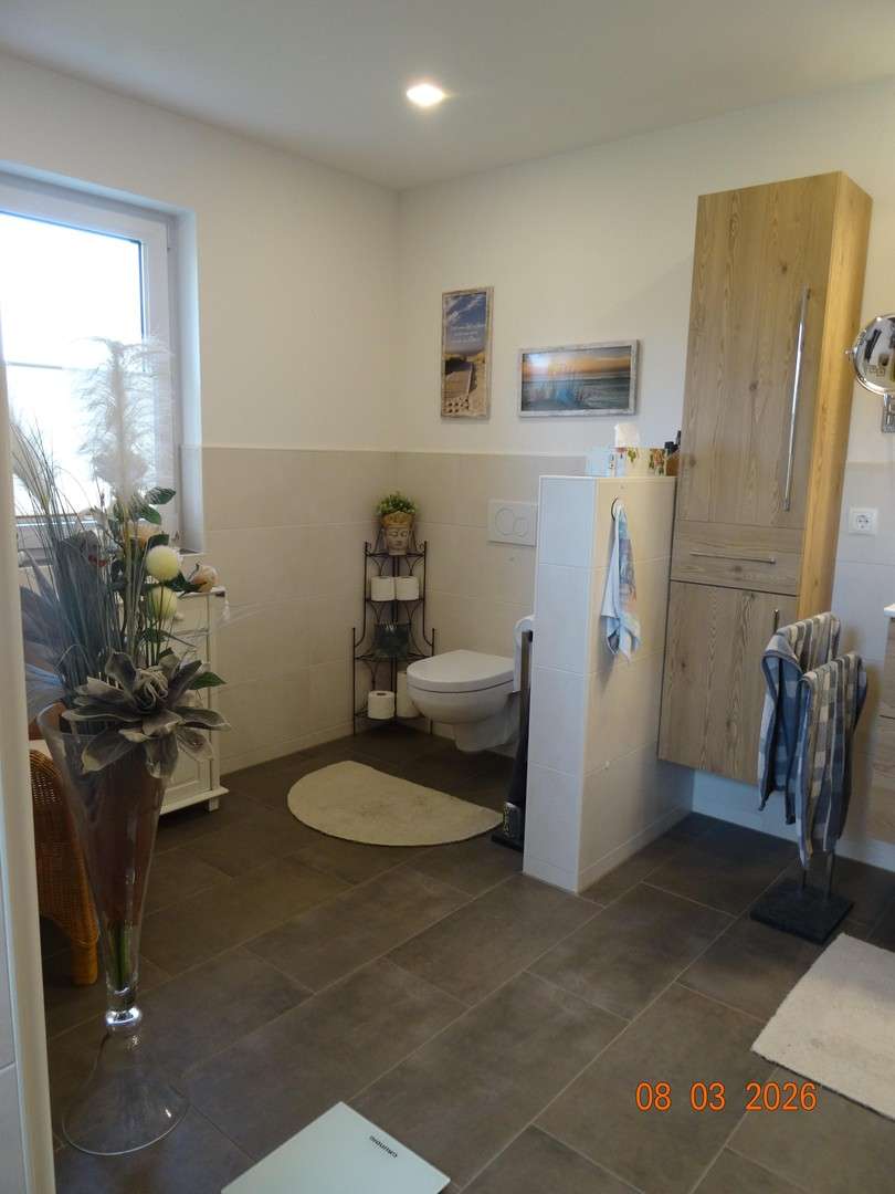 Immobilie in Elfershausen - Zukunftsorientiertes KfW40Plus-Einfamilienhaus mit PV-Anlage - Bild 7