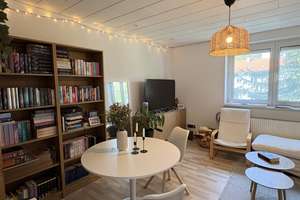 Helle und gemütliche 2,5-Zimmer-Wohnung mit großer Wohnküche in Augsburg-Göggingen