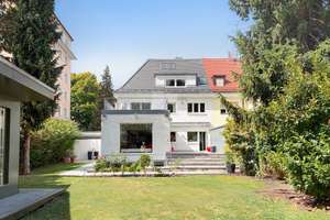 Schwabinger Rarität – Ein Haus auf 808 m² Grundstück im Herzen der Stadt – Die vollständige Adresse der Immobilie erhältst du vom Anbieter., 80805 Münchner Freiheit, München – Vorschaubild 2