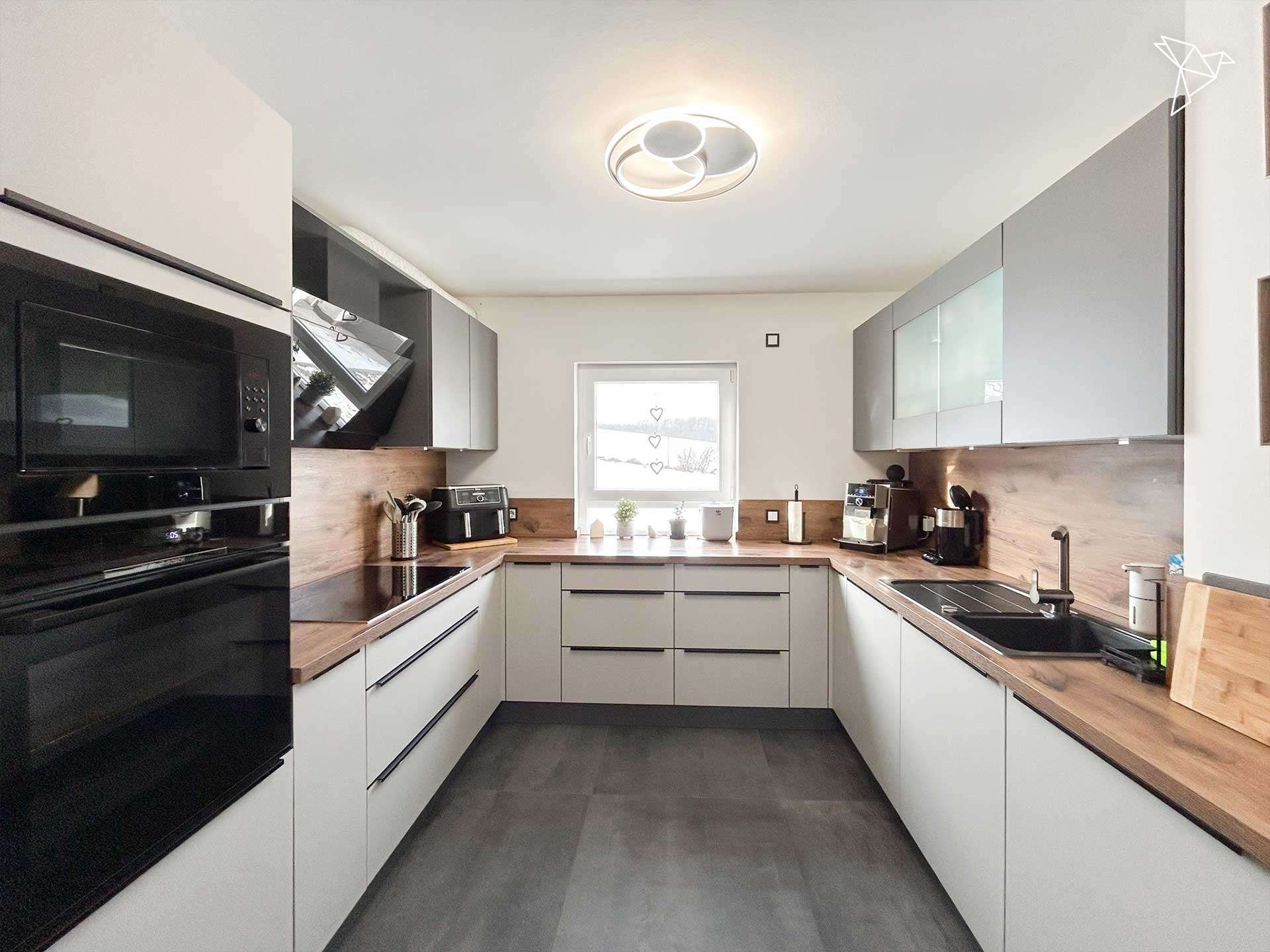 Immobilie in Steinau an der Straße - FAMILIENPARADIES ODER ENTWICKLERTRAUM 🏡 Großzügiges Grundstück und modernes Wohnen in Steinau! - Bild 2