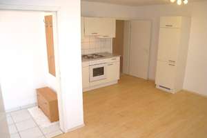 FÜR 1 PERSON: SOUTERRAINWOHNUNG IN RUHIGER LAGE - RENOVIERT, SCHÖNES BAD, EBK, GARTENMITBENUTZUNG – Die vollständige Adresse der Immobilie erhältst du vom Anbieter., 76228 Grünwettersbach, Karlsruhe – Vorschaubild 3