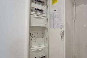 RARITÄT-LIEBEVOLL SANIERT -Bezugsfreie, helle 3-Zimmer-Altbau-Wohnung-sonniger Balkon – Pflügerstraße 81, 12047 Neukölln (Ortsteil), Berlin – Vorschaubild 24