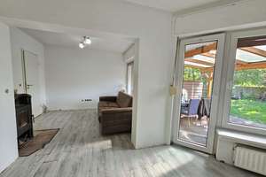 Stilvolles Reihenendhaus mit Gartenidylle, Balkon & Wohlfühlatmosphäre in Bielefeld-Sennestadt – Die vollständige Adresse der Immobilie erhältst du vom Anbieter., 33689 Sennestadt, Bielefeld – Vorschaubild 5