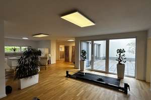 Elegantes Bungalow mit 3,5 Zimmern und Stellplatz in Köln-Widdersdorf