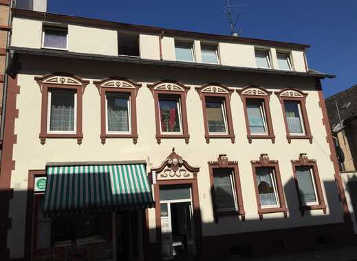 Mehrfamilienhaus mit Gestaltungsmöglichkeiten-2 Einheiten leer in Höchst!!!