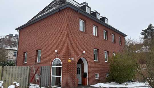 Bild von Mehrgenerationen im modernisierten Altbau in Wathlingen