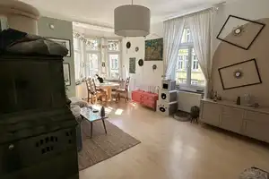 !Top Wohnung,renoviert,EBK neu (Ablöse),Wintergarten,Erker,Altbau,3-Meter-Decken,ÖPNV-Park-SWR-Nähe – Stöckachstraße 2, 70190 Stuttgart – Vorschaubild 1
