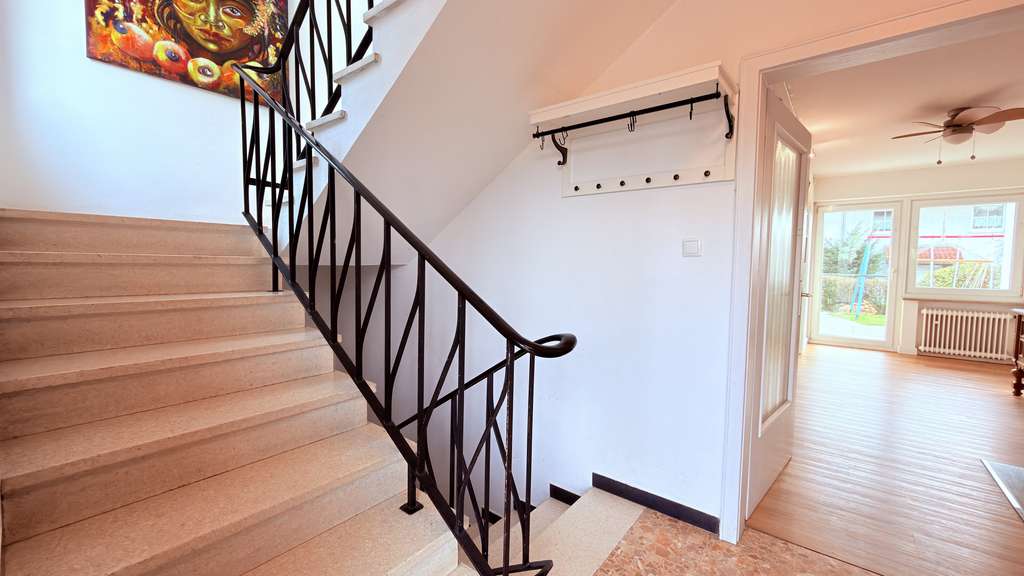 Immobilie in Polling - ... AIGNER - familienfreundliches, modernisiertes Anwesen mit großem Garten in naturnaher Lage ... - Bild 2