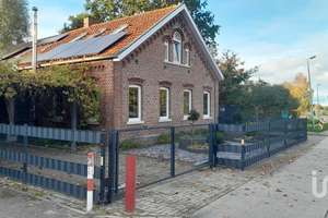 "Ein Landhaus mit Persönlichkeit – gemütlich, charmant und modernisiert, stilvoll ins Heute geführt" – Die vollständige Adresse der Immobilie erhältst du vom Anbieter., 26826 Weener – Vorschaubild 33
