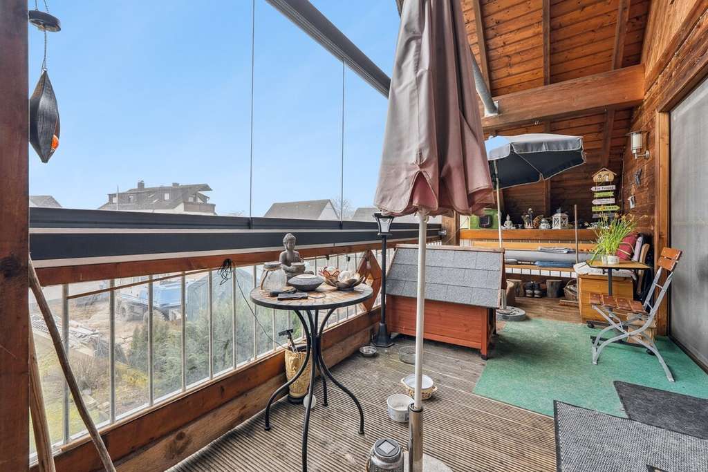 Immobilie in Gößweinstein - Provisionsfrei – 
Ideal für ein Mehrgenerationen-Konzept – 
Modernes Haus mit 2 Wohnungen - Bild 4