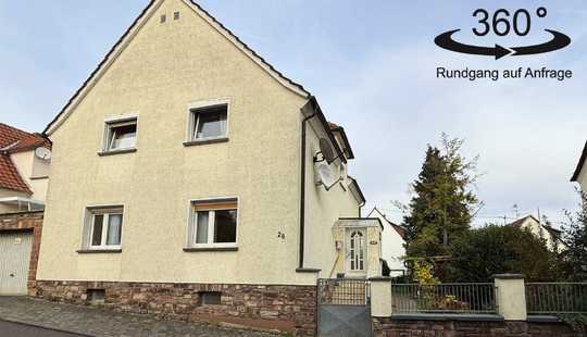 Bild von Charmantes 1-2 Familienhaus mit Terrasse und schönem Garten
