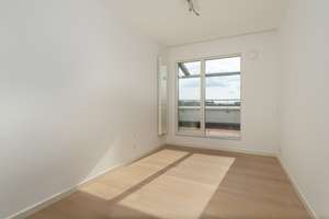Exklusive Penthousewohnung mit großer Terrasse & Blick über Berlin inkl. 2 PKW-Stellplätzen – Die vollständige Adresse der Immobilie erhältst du vom Anbieter., 13407 Reinickendorf (Ortsteil), Berlin – Vorschaubild 3