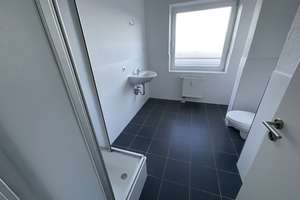 Moderner Grundriss mit geräumiger Wohnküche, Balkon und modernen Duschbad – Vorwerker Straße 133, 23554 Sankt Lorenz Nord, Lübeck – Vorschaubild 10