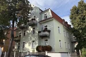Charmante 3-Raum-Altbauwohnung mit Balkon