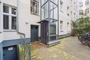 Altbautraum mit 50 m² Garten – stilvolle 3-Zimmer-Wohnung im sanierten Gründerzeithau – Die vollständige Adresse der Immobilie erhältst du vom Anbieter., 14057 Charlottenburg, Berlin – Vorschaubild 15