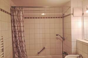 Helle und ruhige 2-Zimmer-Dachgeschoßwohnung (frei) im Münchner Süden mit Alpenblick – Sankt-Wendel-Straße 45, 81379 Thalkirchen, München – Vorschaubild 11