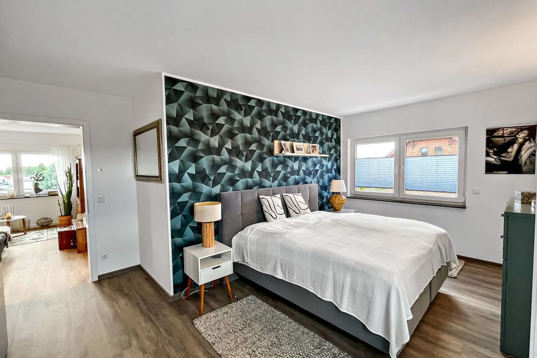 Immobilie in Tauche - Moderne 3-Zimmer-Wohnung in Tauche: mit zwei Balkonen, Einbauküche & 2 Stellplätzen - Bild 1