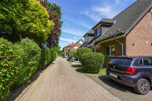 Angermund: Attraktive Doppelhaushälfte mit Kamin und eingewachsenem Südostgarten – Die vollständige Adresse der Immobilie erhältst du vom Anbieter., 40489 Angermund, Düsseldorf – Vorschaubild 3