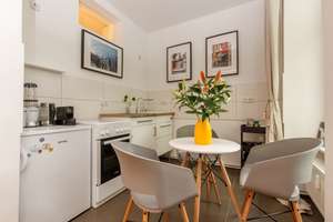 von privat: Exklusive, vollständig renovierte 2-Zimmer-Wohnung im exklusiven Bötzow-Kiez – Käthe-Niederkirchner-Straße 18, 10407 Prenzlauer Berg, Berlin – Vorschaubild 13