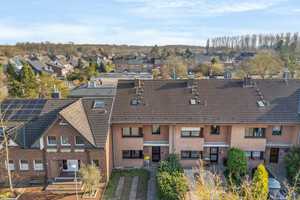 Großzügiges Reihenmittelhaus mit sonnigem Garten, Garage und Stellplatz – Brombeerweg 8, 41470 Neuss (Rhein-Kreis) – Vorschaubild 9