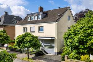 Gepflegtes Mehrparteien-Haus - zentral und ruhig gelegen – Die vollständige Adresse der Immobilie erhältst du vom Anbieter., 33647 Brackwede, Bielefeld – Vorschaubild 2